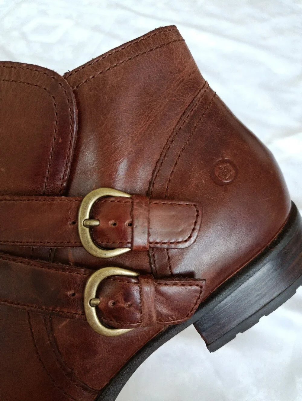 Born Pirlo Leather Ankle Boots Side Zipper Buckle Details size 8 Brown